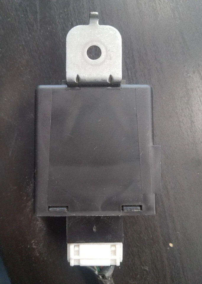 Unidad automática de advertencia de llave Subaru Legacy Outback 2000-2004 88013AE00 OEM Foto 2 de 3