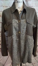 Mystree Olive Green Animal Print Shirt Jacket Shacket Size Medium Snap Raw Hem