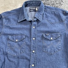 VTG Wrangler Denim Shirt Men M Blue Pearl Snap X-Long Tails Cowboy Western USA
