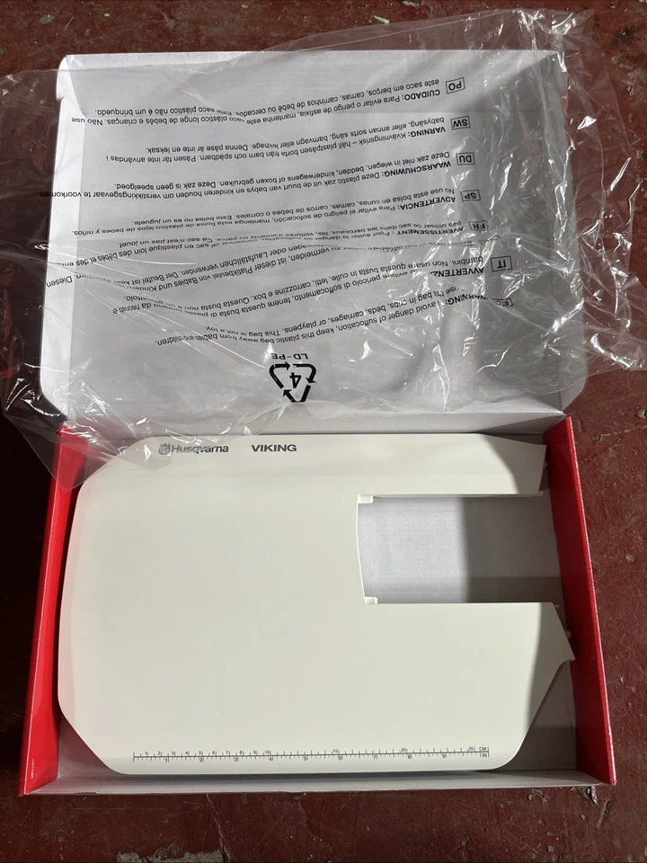 Husqvarna Viking Extension Table for Onyx 15 & Onyx 25 - Image 3 of 3