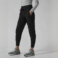  Athleta "Attitude Lined Pant II" Black 4 Ruched Tapered Straight Leg Joggers