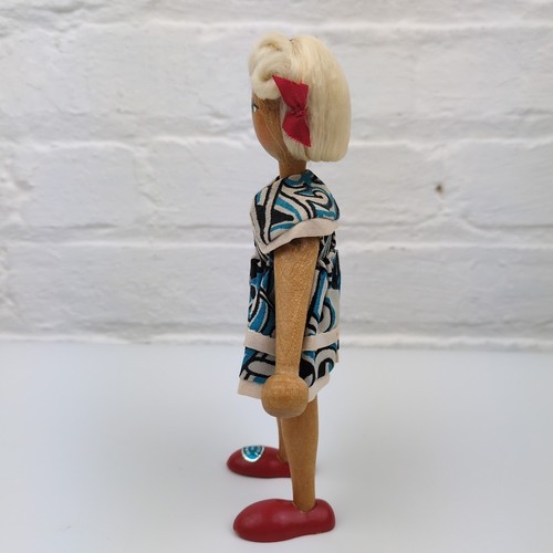 Bambola con pioli in legno polacco dipinta a mano - statuina arte popolare vintage - tradizionale - Foto 4 di 9