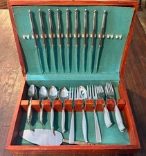 Oneida Community Driftwood Stainless Flatware...