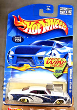 2001 Hot Wheels Mainline/Collector 226 '65 IMPALA LOWRIDER White w/Gold Lace Sp