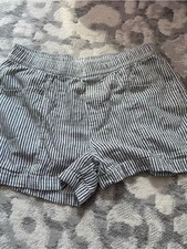 Old Navy Women  s Medium Cotton Linen Shorts Gray White Stripes Pockets Summer