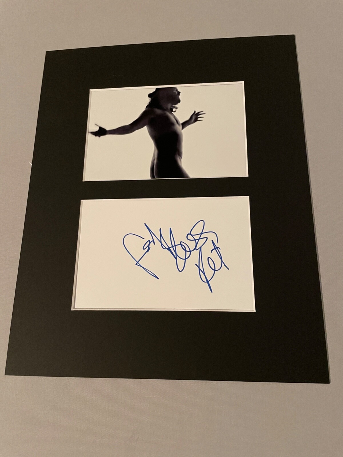 Picture 1 of 1