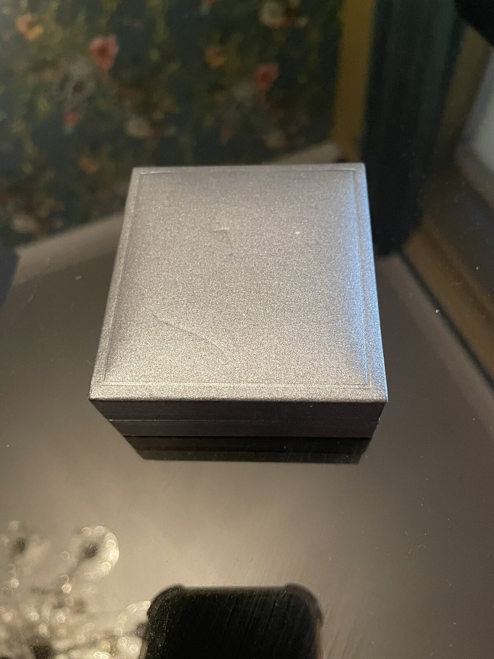 Rob Burrow Berry’s Pin Badge RB7 Leeds Rhinos eBay