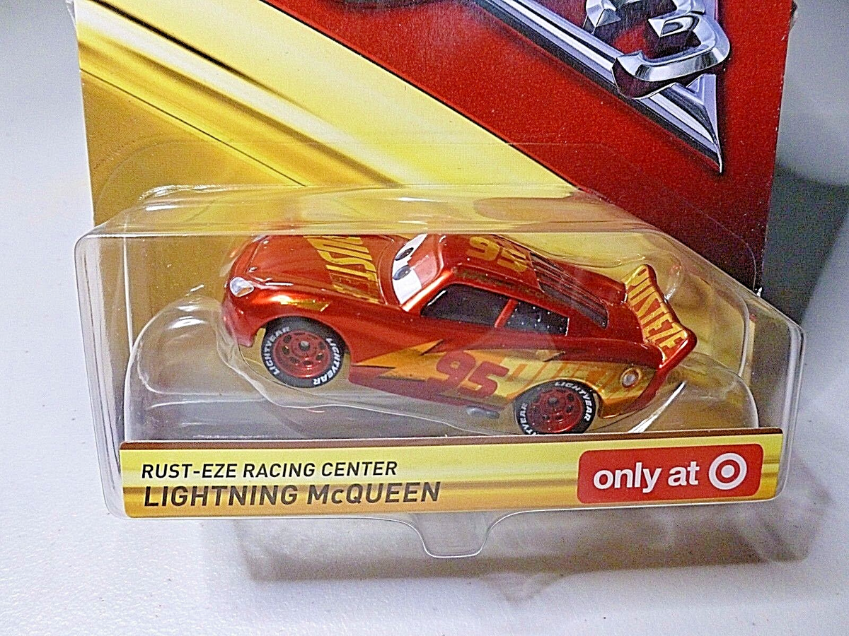NEW DISNEYPIXAR CARS 3 RUST-EZE RACING CENTER LIGHTNING McQUEEN