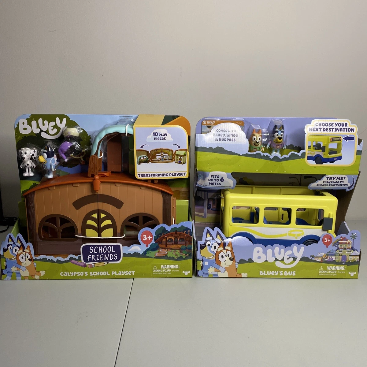 Bluey Bus and Bluey School Playset