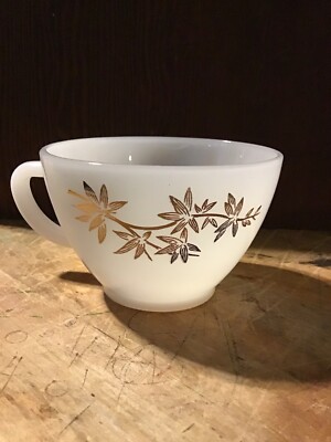 Vintage Federal Milk Glass Tea/Coffee Cup ,Gold Leaf Pattern, 3.75 , VGC