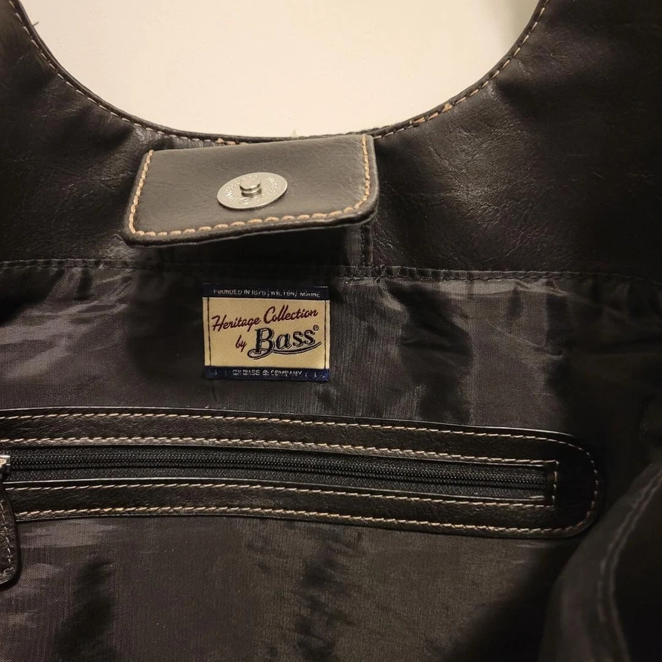 Women's Shoulder Bag - Heritage Collections by Bass - Black Quilted - Image 3 of 3