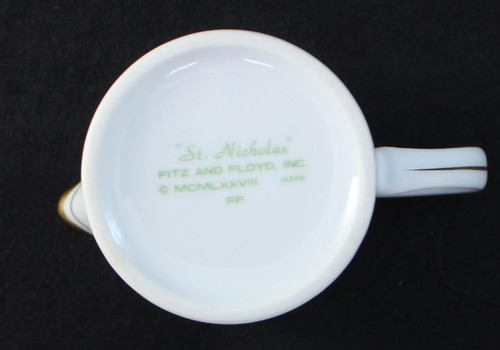 Fitz and Floyd St Nicholas Set of Creamer and Sugar Bowl with Lid - Picture 6 of 8