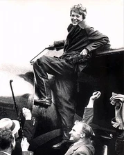 AMELIA EARHART AND LOCKHEED 5B VEGA NORTH IRELAND PHOTOGRAPH PHOTO PRINT