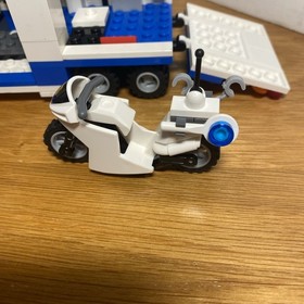 LEGO CITY: Mobile Command Center (60139) ~ Retired - Nearly Complete