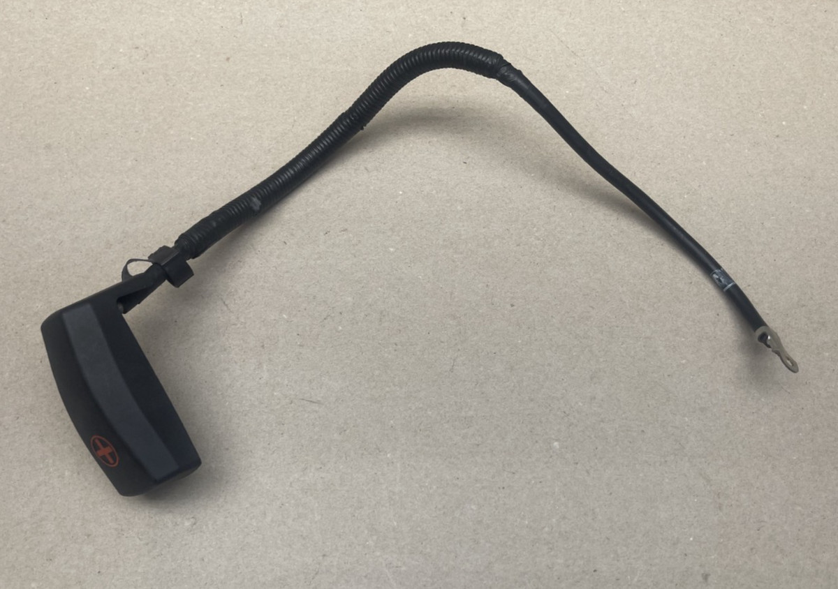 06-15 Lexus IS250C IS350C POSITIVE TERMINAL BATTERY CABLE TO RELAY 82122-30820