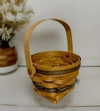 MAPLETREE USA Round Basket  w/Swivel  Wooden Handle,  Art Decor  ~ SIGNED by Amy