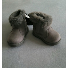WONDER NATION Infant Girls Faux Shearling Grey Boots--Sz 2--New