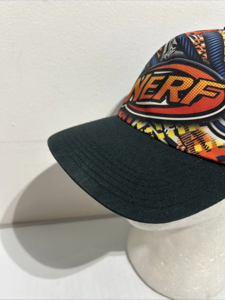 Gorra Nerf Malla Trasera Hasbro Oficial - Talla Única Se Adapta a la mayoría - En muy buena condición - Ajustable Foto 3 de 4