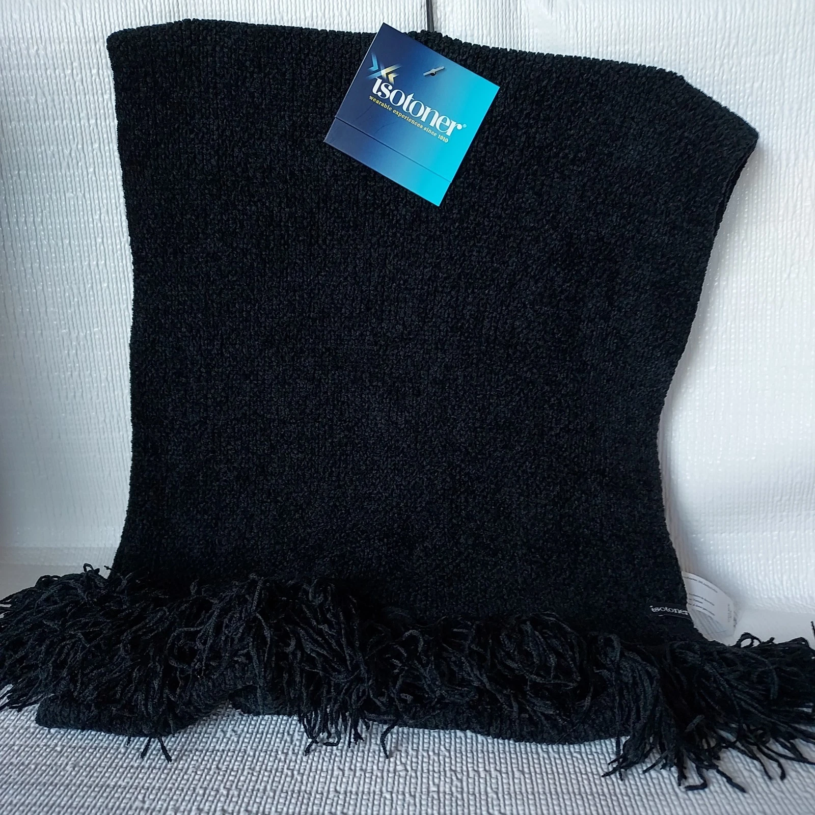 Isotoner Fringe Knit Scarf Black Winter Fall Textured OS Weathergear Classic