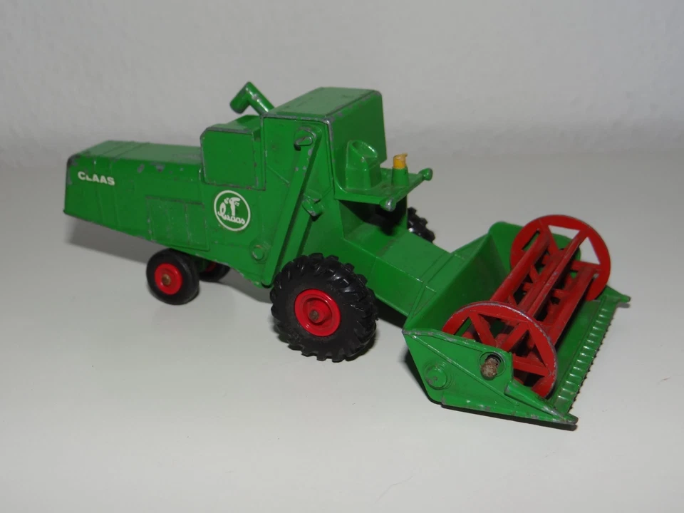 Matchbox King Size K-9B Class Combine Harvester grün - Bild 2 von 2