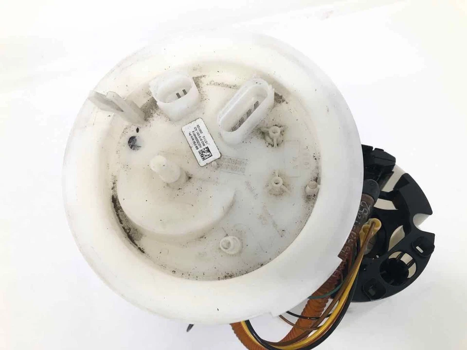 Audi A4 A5 2013-2017 tanque de combustible todo terreno bomba de gasolina con sensor de nivel --- 8K0919051AD Foto 3 de 4