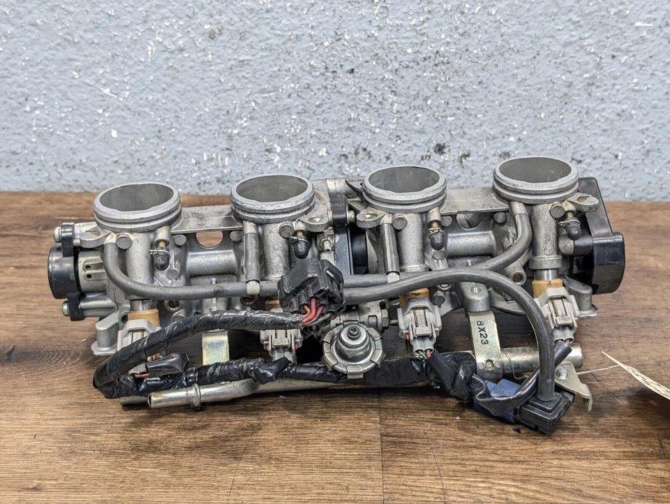 2008-2016 YAMAHA YZF R6 OEM CONJUNTO DE CORPO DO ACELERADOR INJETORES - BN6-13750-01-00 - Imagem 4 de 4