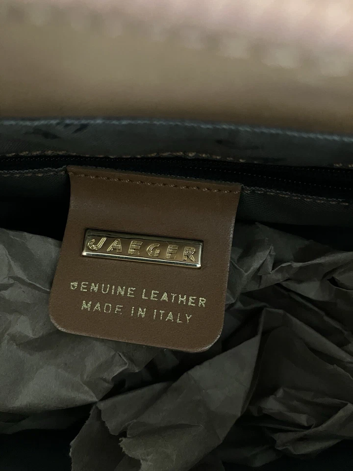 Bolso de Mano Jaeger, Hecho en Italia, Mediano Montauk en Cuero en Marrón Claro. Foto 4 de 4