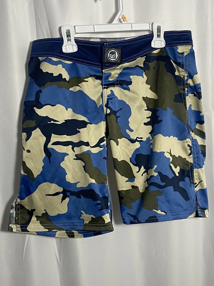 Fighter Girls Combat Shorts MMA Boxing Blue Green Camo Made in USA size 5 - Image 2 of 4