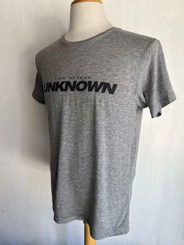 UNKNOWN (2011) Official LIAM NEESON Warner Bros. Movie Promo T-Shirt Size M/L - Image 3 of 4