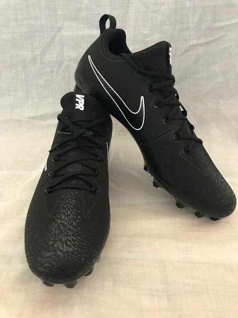 nike soccer cleats size 14
