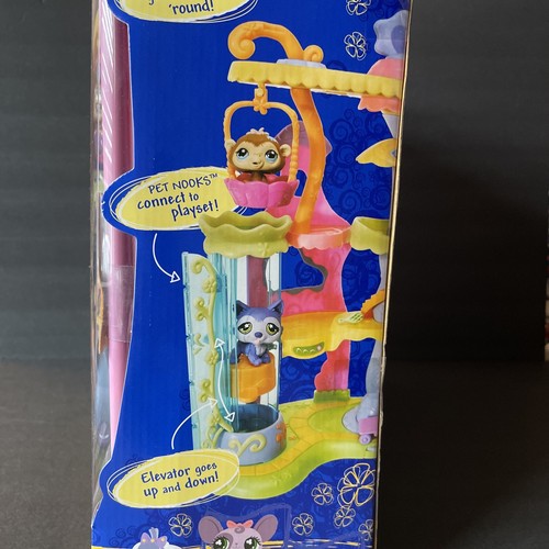 Yr 2007 Littlest Pet Shop ROUND & ROUND PET TOWN w/ Siberian Husky & Chimpanzee - Picture 4 of 6