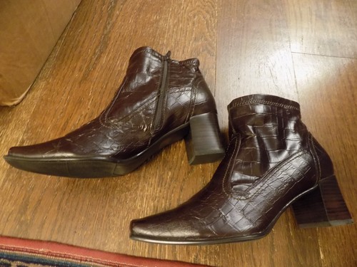 Bass Baylee Faux Patent Leather Brown Croc 2.5" Heel Ankle Boots sz 11 ISSUES! - Picture 6 of 11