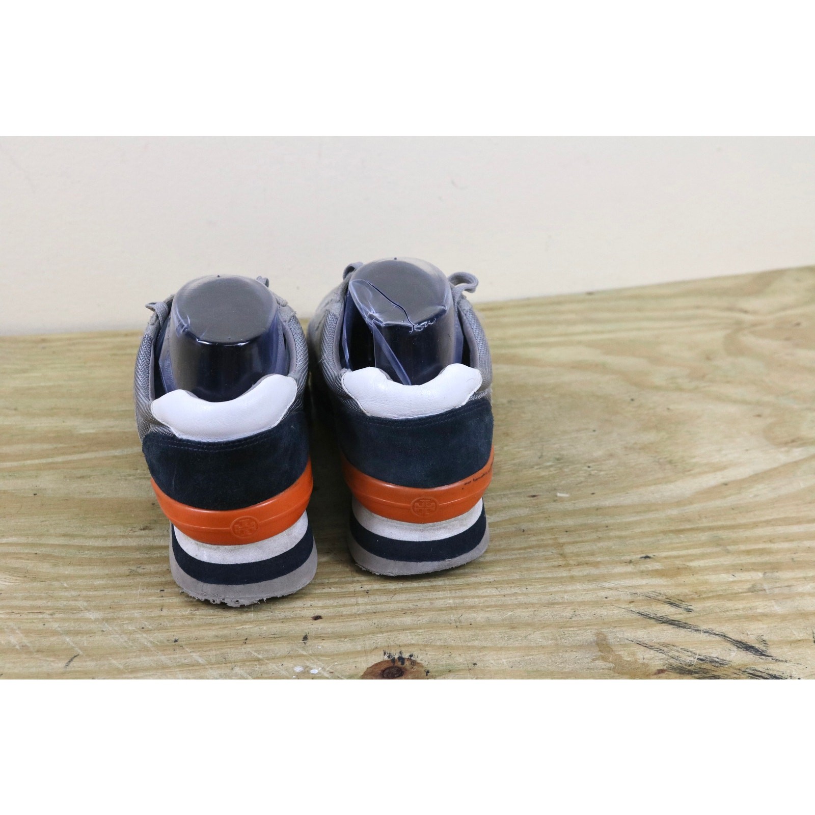 Tory Burch Sneakers Womens 8.5M Gray Leather Sawtooth Logo Shoes Athletic thumbnail 3