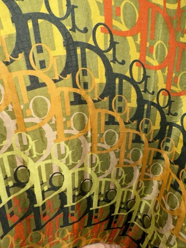 Rare foulard en soie Christian Dior