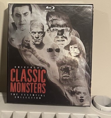 Universal Classic Monsters: The Essential Collection (Blu-Ray) Used