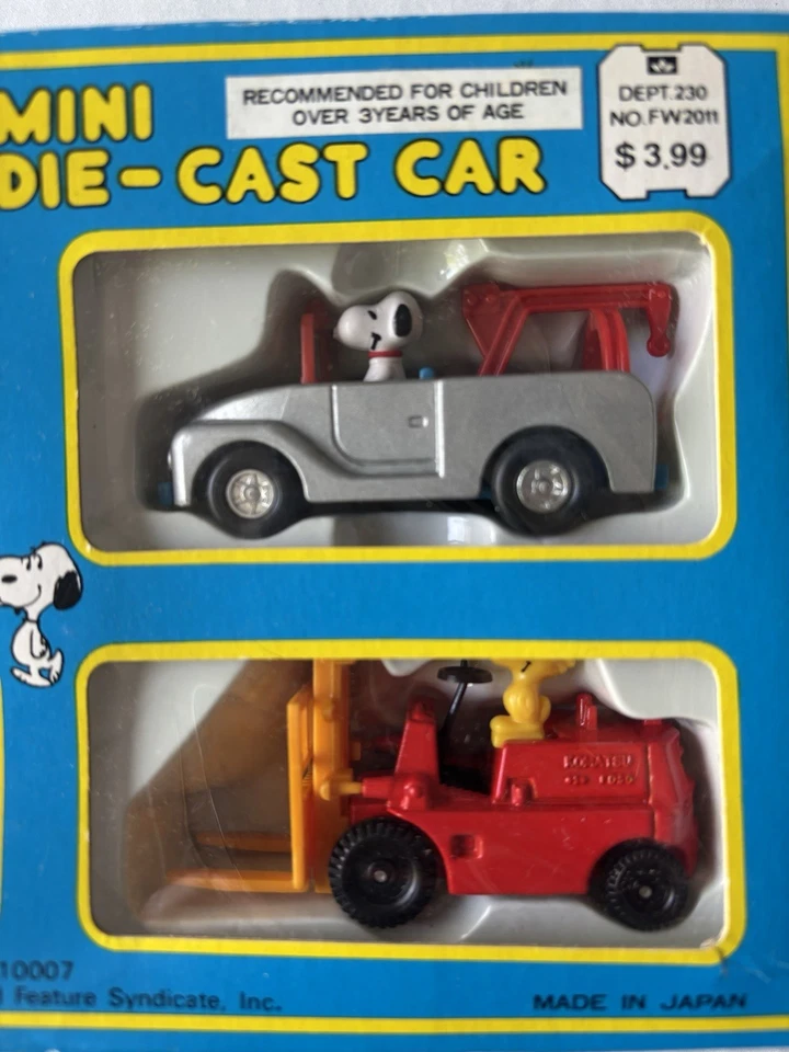 RARE Vintage Aviva Peanuts Snoopy mini diecast Set 1/64 Japan VHTF New in box - Image 4 of 4