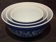 Set of 3 Vtg Pyrex Colonial Mist Nesting Mixi...