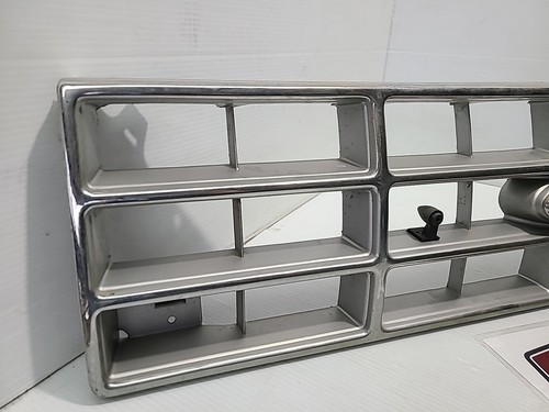 1989-1992 FORD RANGER GRILLE OEM - Picture 2 of 6