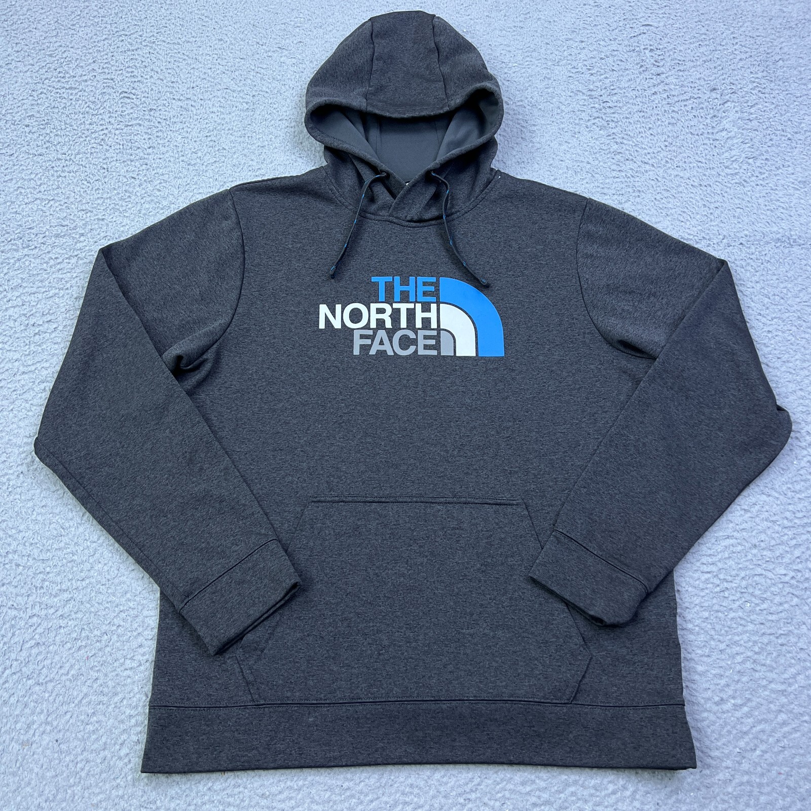 North Face Mens Large Gray Fleece Lined Half Dome Hoodie for Outdoor Adventures  
