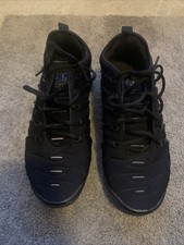 vm trainers black