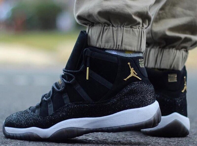 Nike Air Jordan XI 11 Metallic GOLD Black White Retro 9Y OVO Nike Air Jordan XI 11 Metallic GOLD Black White Retro 9Y OVO