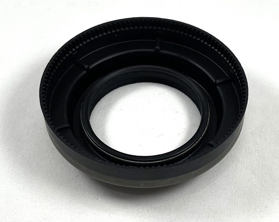 CR (SKF) 18881 Wheel shaft Seal Rear For Select Ford Mercury Lincoln 1975 - 1986 Foto 4 de 4