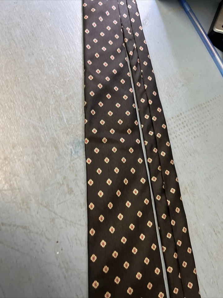 nogal made in usa negro con corbata de diamantes. AD Foto 3 de 4