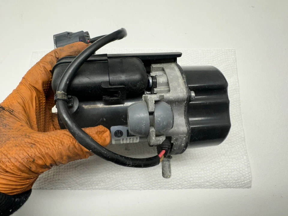 Bomba de vacío de refuerzo de freno eléctrico genuino Chevrolet Traverse 2018-2022 tracción delantera 3,6 L Foto 4 de 4