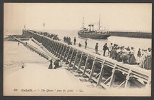 Postcard France Calais steam ship The Queen dans les Jetees by Levy LL 93