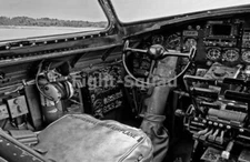 WW2 Picture Photo US Air Force B-17 Bomber Cockpit ref 1914