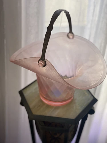 Vintage Fenton Stretch Glass Velva Rose Diamond Optic #1616 Basket