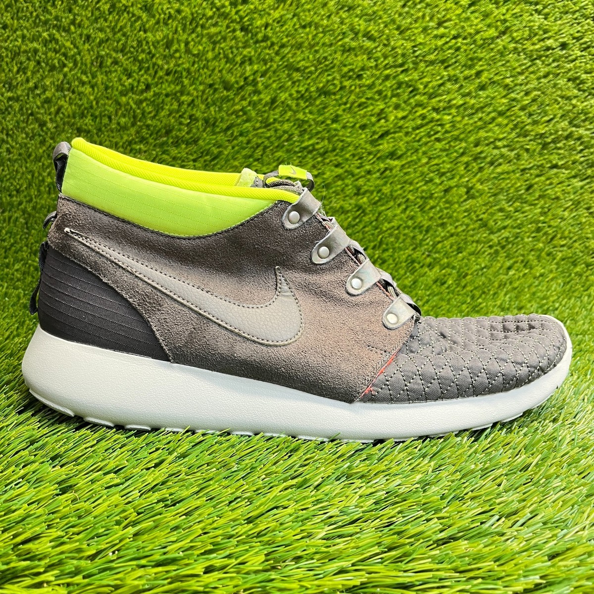 Sneakerboot Roshe Runs Mid Nike Roshe Run High-top Sneakers Purple