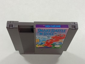 SNAKE RATTLE N ROLL NINTENDO NES PAL-B FAH (COMPLETE - GOOD CONDITION)