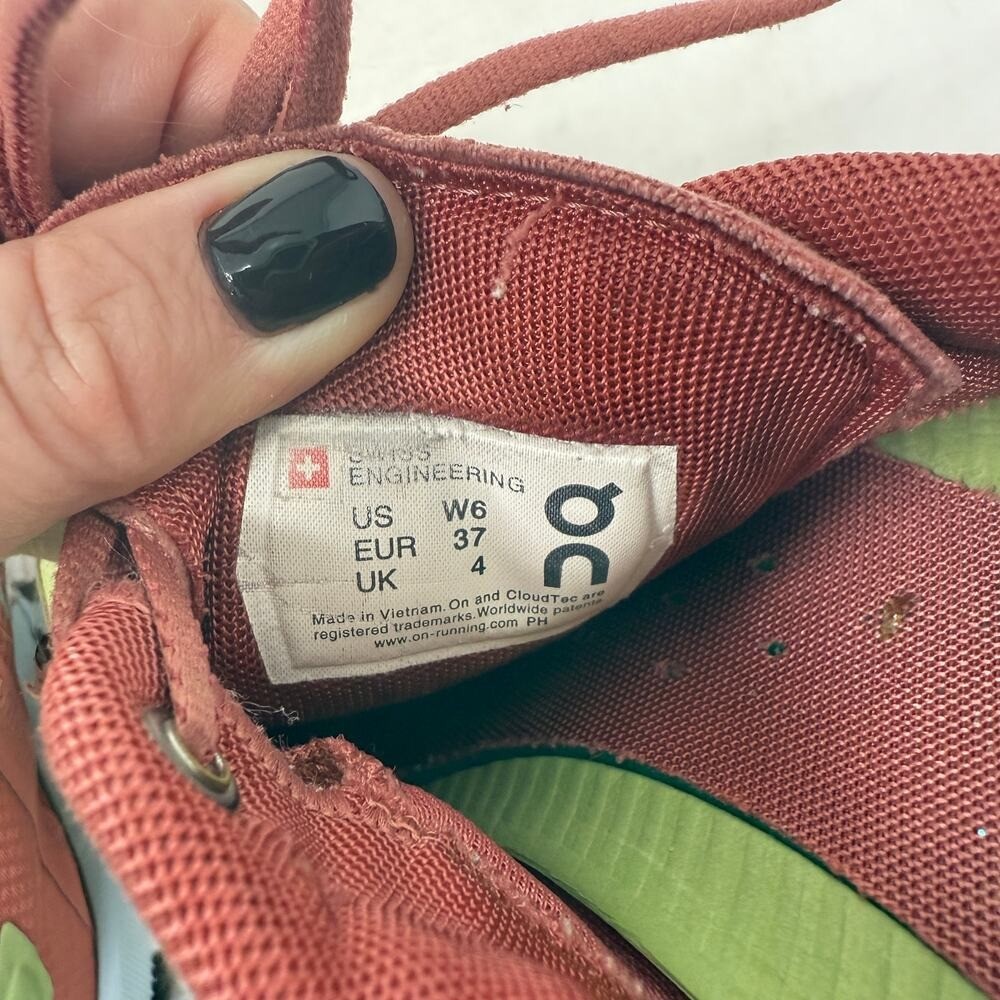 On Cloudflow Lightweight Performance Running Shoe… - image 10